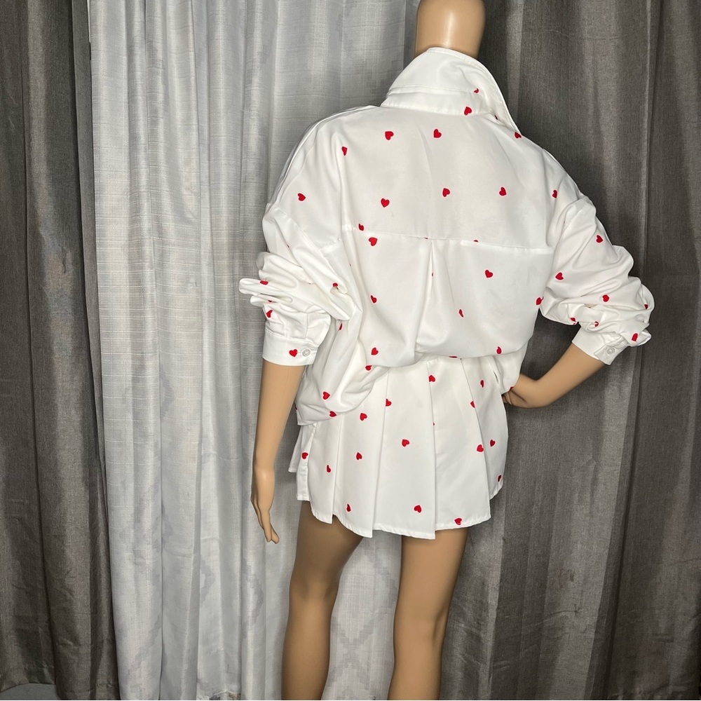 SHEIN Heart Print Shirt and Pleated Skort Set XS - Picture 6 of 15